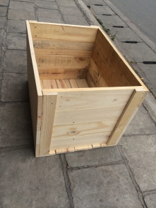 Thùng gỗ ghép thanh loại nhỏ